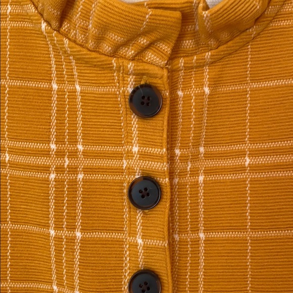 Ann Taylor checked ruffle Henley shell top xs - Picture 4 of 5